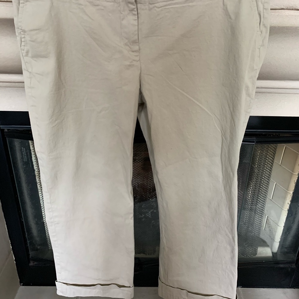 Burberry capris 10